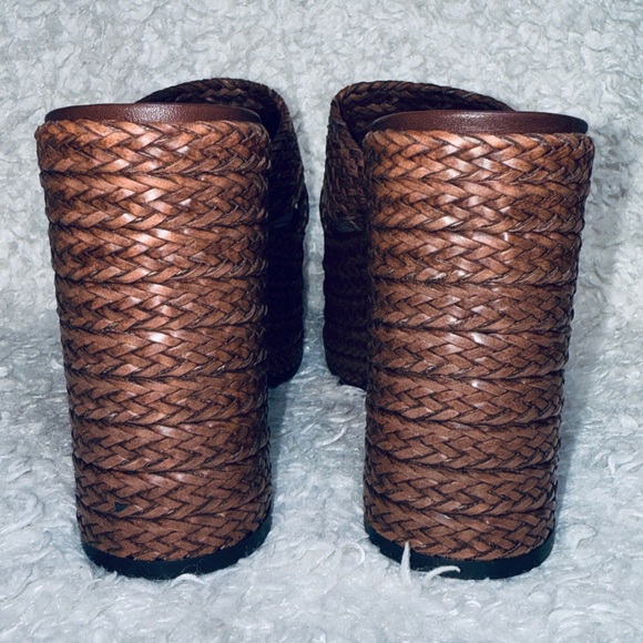 Steve Madden Gianni Woven Platform Sandals - Picture 7 of 11